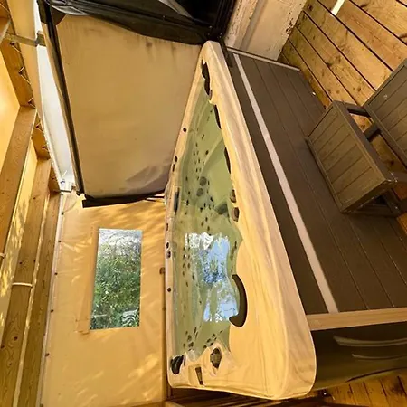 Maison A Avec Jacuzzi Pour 8 Pers. - Api-1-52-635 Campsite *