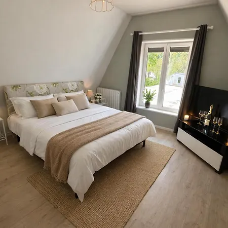 Maison à Avec Jacuzzi Pour 8 Pers. - Api-1-52-635 * Jumièges