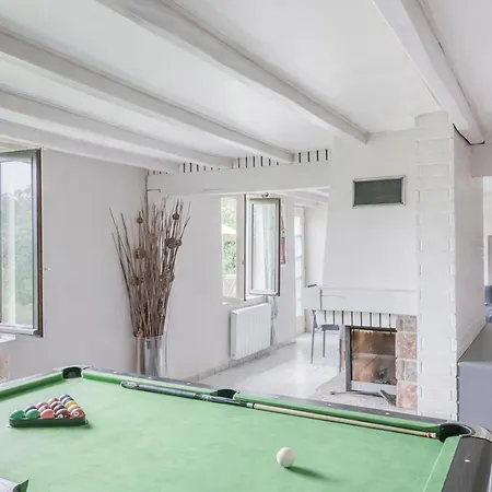 Maison à Avec Jacuzzi Pour 8 Pers. - Api-1-52-635 Camping