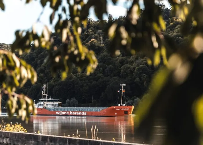 مكان تخييم Maison A Avec Jacuzzi Pour 8 Pers. - Api-1-52-635 *